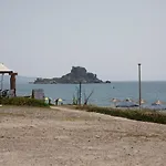 Aegean Eyes 3bd House βy The Sea *