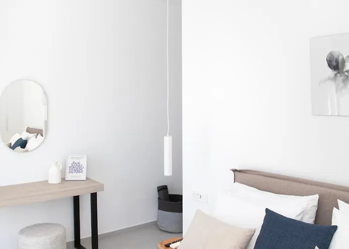 Aegean Eyes 3bd House βy The Sea