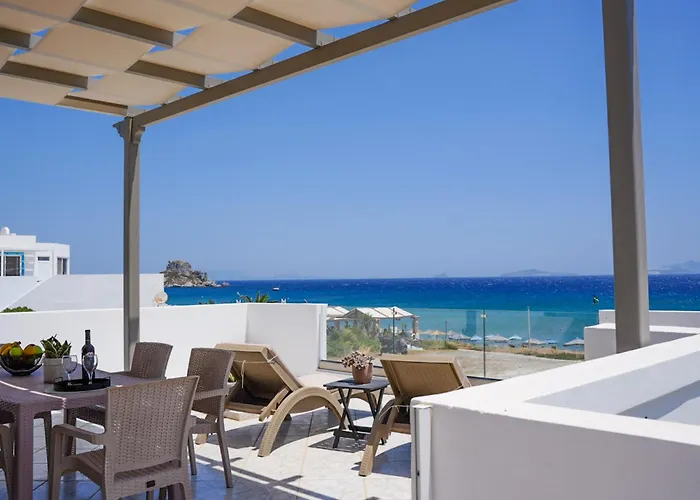 Aegean Eyes 3bd House βy The Sea *