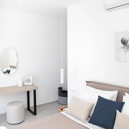 Aegean Eyes 3bd House βy The Sea