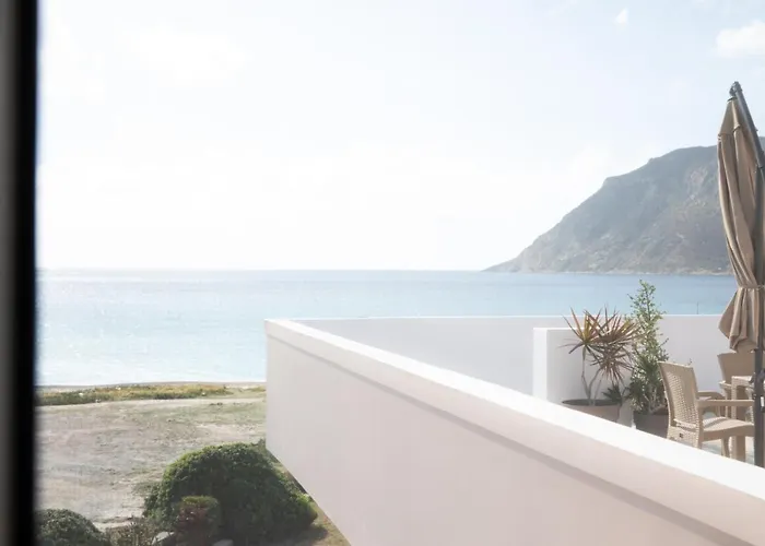 Aegean Eyes 3bd House βy The Sea *