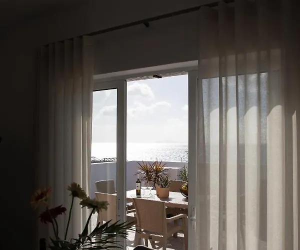 Aegean Eyes 3bd House βy The Sea