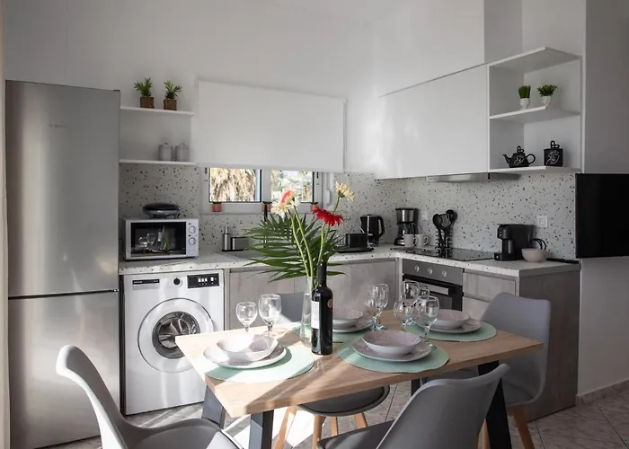 Aegean Eyes 3bd House βy The Sea