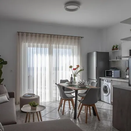 Aegean Eyes 3bd House βy The Sea